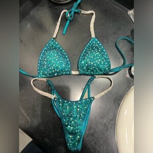 Competition bikini suit